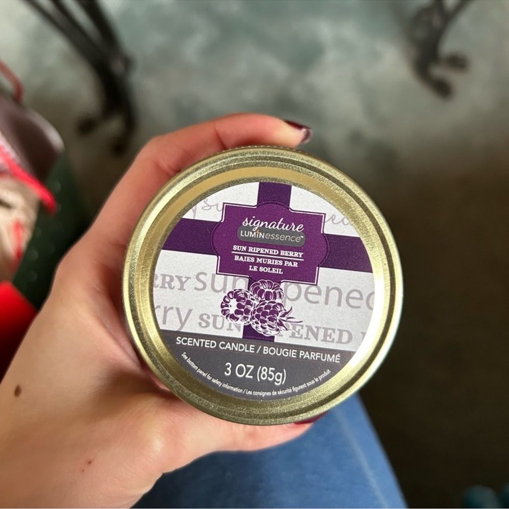 Signature Luminessence Sun Ripened Berry Candle
